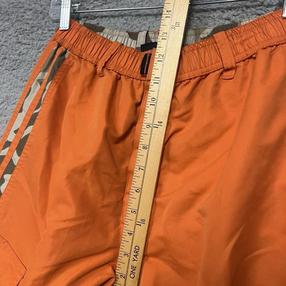 A.P. Co‎ Shorts Mens Sz L Orange Desert Camouflage Camo Reversible Cargo Stretch